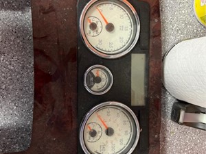 Used 2015 FREIGHTLINER Coronodo Instrument Cluster (Stock #35618)) Part Image
