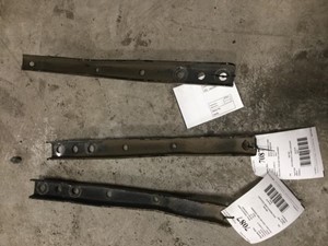 Used 2016 FREIGHTLINER CASCADIA Bracket (Stock #7087)) Part Image