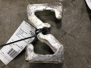 Used 2016 FREIGHTLINER CASCADIA Bracket (Stock #7088)) Part Image