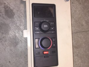 Used 2015 VOLVO VNL67 Instrument Cluster (Stock #6758)) Part Image