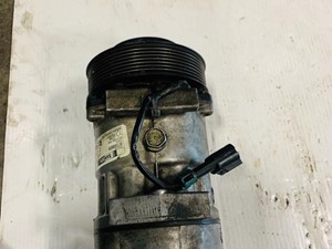 Used 2015 VOLVO VN730 A/C Compressor (Stock #18213)) Part Image