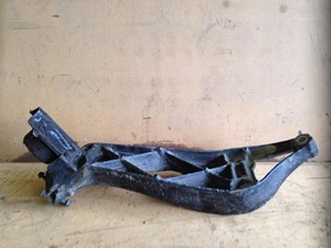 Used 2015 VOLVO VNL64 Bracket (Stock #18152)) Part Image