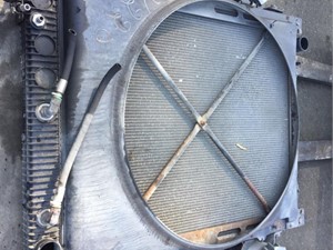 Used 2015 VOLVO VNL670 Radiator (Stock #30371)) Part Image