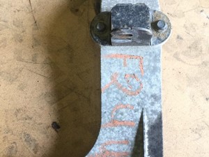 Used 2016 FREIGHTLINER CASCADIA Bracket (Stock #17683)) Part Image