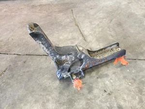 Used 2016 FREIGHTLINER CASCADIA Bracket (Stock #6984)) Part Image