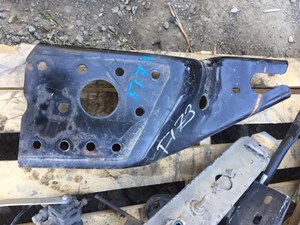 Used 2016 FREIGHTLINER CASCADIA Bracket (Stock #2503)) Part Image