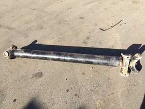 Used 2016 VOLVO VNL Driveshaft (Stock #21626)) Part Image