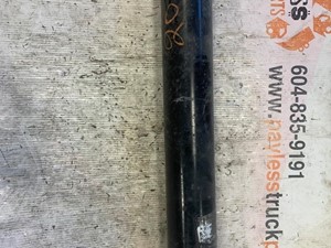 Used 2017 FREIGHTLINER CASCADIA Driveshaft (Stock #20690)) Part Image