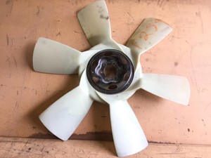 Used 2018 DETROIT Fan (Stock #18712)) Part Image
