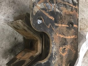 Used 2018 INTERNATIONAL LT62 Engine Mount (Stock #9035)) Part Image