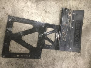 Used 2018 KENWORTH T680 Bracket Image