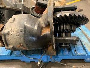 Used 2018 VOLVO Front Rear (Tandem Front) (Stock #26044)) Part Image