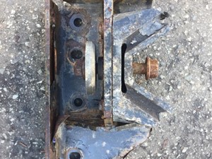 Used 2019 INTERNATIONAL LT62 Engine Mount (Stock #26730)) Part Image