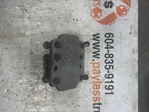 Used 2019 KENWORTH T880 Engine Mount (Stock #19072)) Part Image