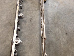 Used CAT C-13 Valve Cover (Stock #5210)) Part Image