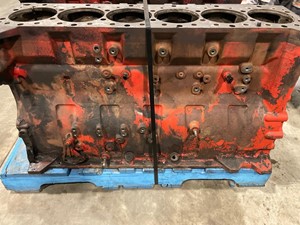 Used CUMMINS ISX Block (Stock #27991)) Part Image