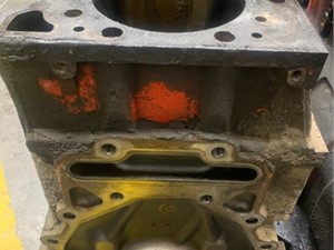 Used CUMMINS ISX Block (Stock #25680)) Part Image