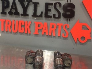 Used DETROIT DD60 Injector (Stock #29070)) Part Image