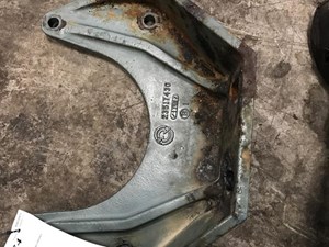 Used DETROIT S 60 Engine Mount Image