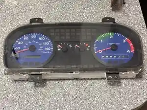 Used 2005 HINO 185 Instrument Cluster (Stock #46811)) Part Image