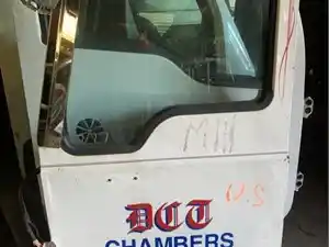 Used 2020 MACK Anthem Door (Stock #40763)) Part Image