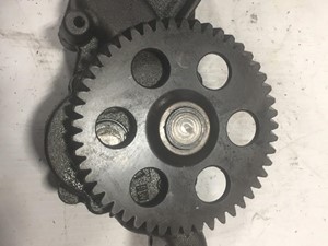 Used MERCEDES MBE4000 Oil Pump (Stock #15994)) Part Image