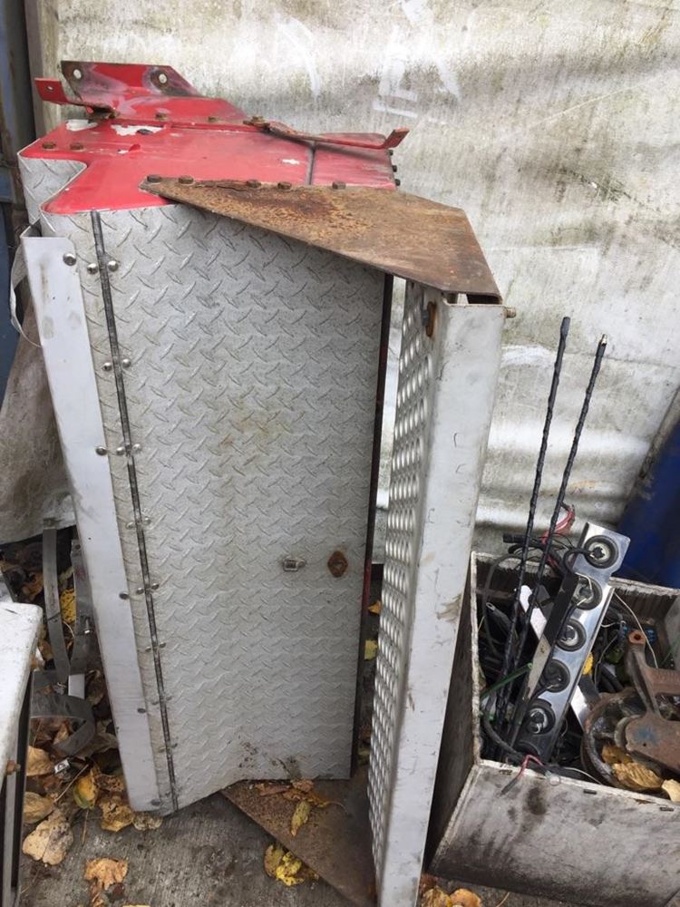 Used KENWORTH W900 Battery Box for sale Abbotsford British Columbia