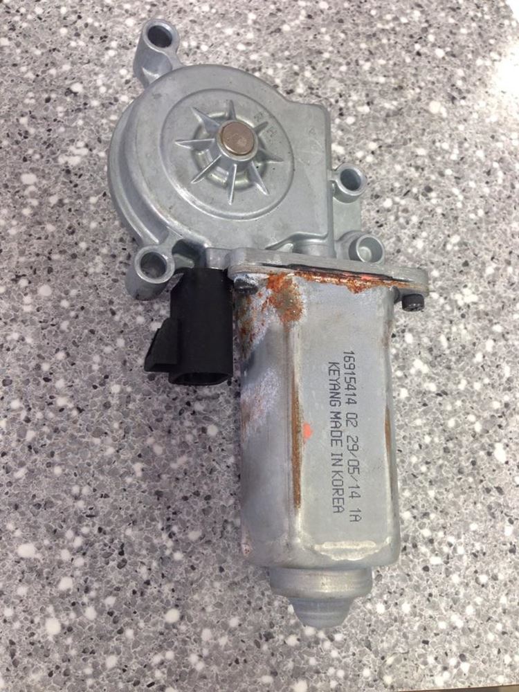 Used FREIGHTLINER Door Window Regulator for sale Abbotsford British