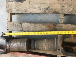 Used 2005 PETERBILT 378 Driveshaft (Stock #1687)) Part Image