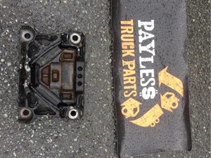 Used Engine Mount (Stock #31493)) Part Image