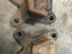 Used Engine Mount (Stock #5967)) Part Image