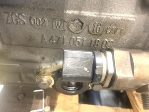Used DETROIT DD13 Rocker Arm (Stock #25790)) Part Image