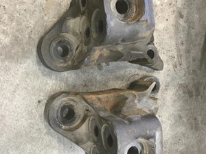 Used PACCAR Engine Mount Image