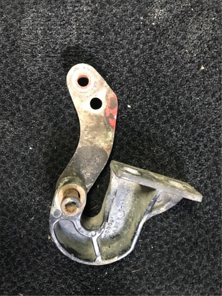 Used PETERBILT Hood Hinge for sale Abbotsford British Columbia Canada