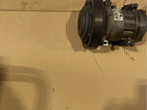 Used VOLVO D13 SCR A/C Compressor (Stock #26590)) Part Image