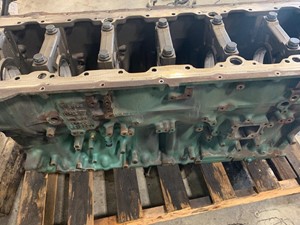 Used VOLVO D13 SCR Block (Stock #18655)) Part Image