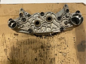 Used VOLVO D13 SCR Oil Pump (Stock #26704)) Part Image