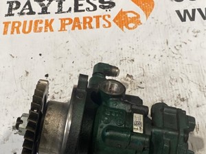 Used VOLVO D13 SCR Steering Pump (Stock #26817)) Part Image