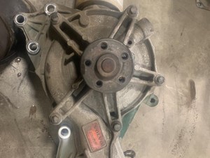 Used VOLVO Water Pump (Stock #23303)) Part Image