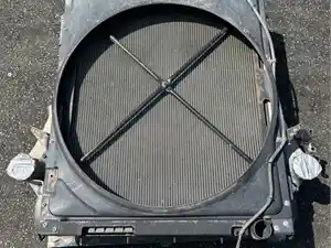 Used 2021 VOLVO VNl860 Radiator (Stock #44361)) Part Image