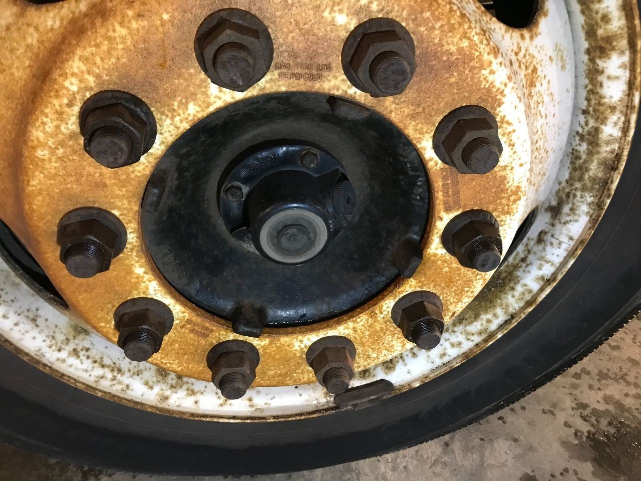 2005 Ford F650 (Stock 24994303) Front Axles, Complete TPI