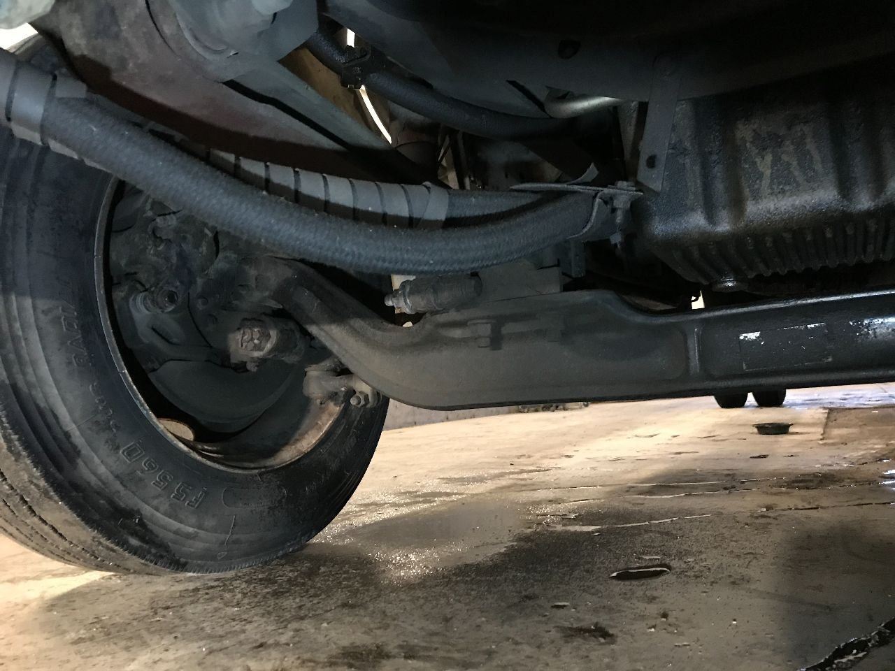 2005 Ford F650 (Stock 24994303) Front Axles, Complete TPI