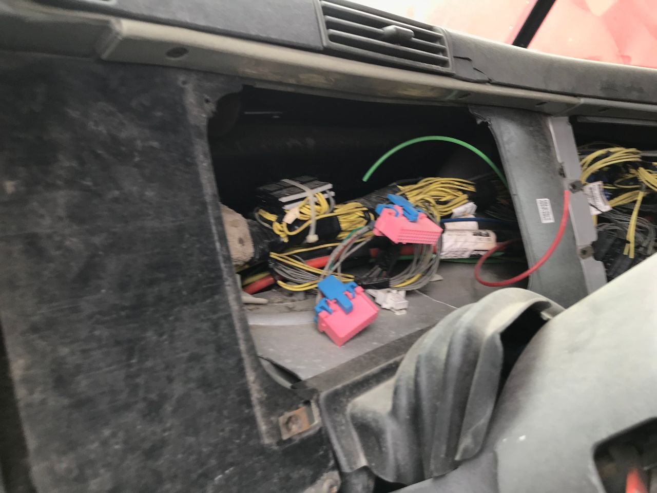 2006 Freightliner COLUMBIA 120 (Stock #24891205) | Wiring Harnesses