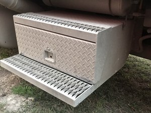 Used 1995 Peterbilt 379 Battery Box (Stock #SV-89-10)) Part Image