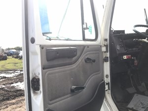 Used 2000 International 4700 Door (Stock #SV-92-4)) Part Image