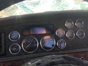 Used 2011 Peterbilt 387 Instrument Cluster (Stock #SV-114-7)) Part Image