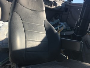 Used 2011 Peterbilt 387 Seat (Stock #SV-114-6)) Part Image