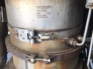 Used 2011 Volvo VNL Catalytic Converter (Stock #SV-101-10)) Part Image