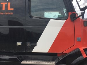 Used 2011 Volvo VNL Door (Stock #SV-119-4)) Part Image