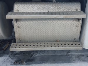 Used 2012 Freightliner Cascadia 125 Battery Box Cover (Stock #SV-48-12)) Part Image